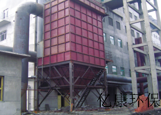 2002年，在韶關鋼鐵公司制作的1000M2長袋低壓脈沖袋式除塵器，應用在燒結工況所產生的煙氣治理。.png
